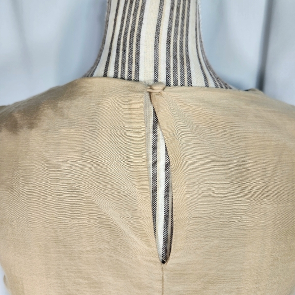 Neiman Marcus Lela Rose Tan wBlack Open Lace Front Silk Sleeveless Top Sz Small - Picture 6 of 10